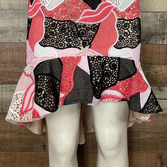 L'atiste Sealed With A Kiss Dress High Low Crochet Lace Halter Size Large NWT - Picture 4 of 10